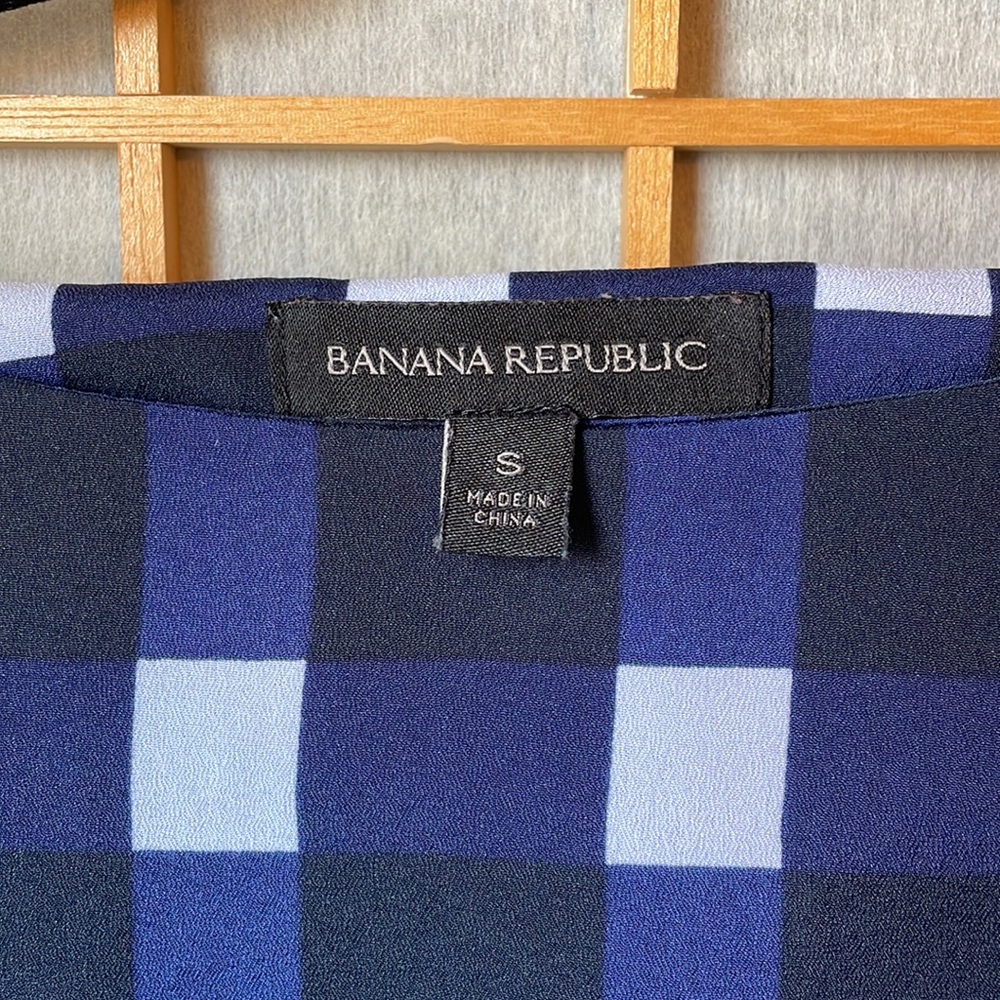 Banana Republic Navy Gingham Tuck Sleeve Tie Waist Blouse Small - Picture 2 of 14